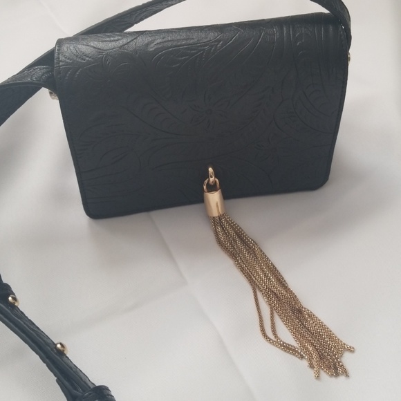 Shiraleah Avalon Crossbody Bag - Picture 5 of 7